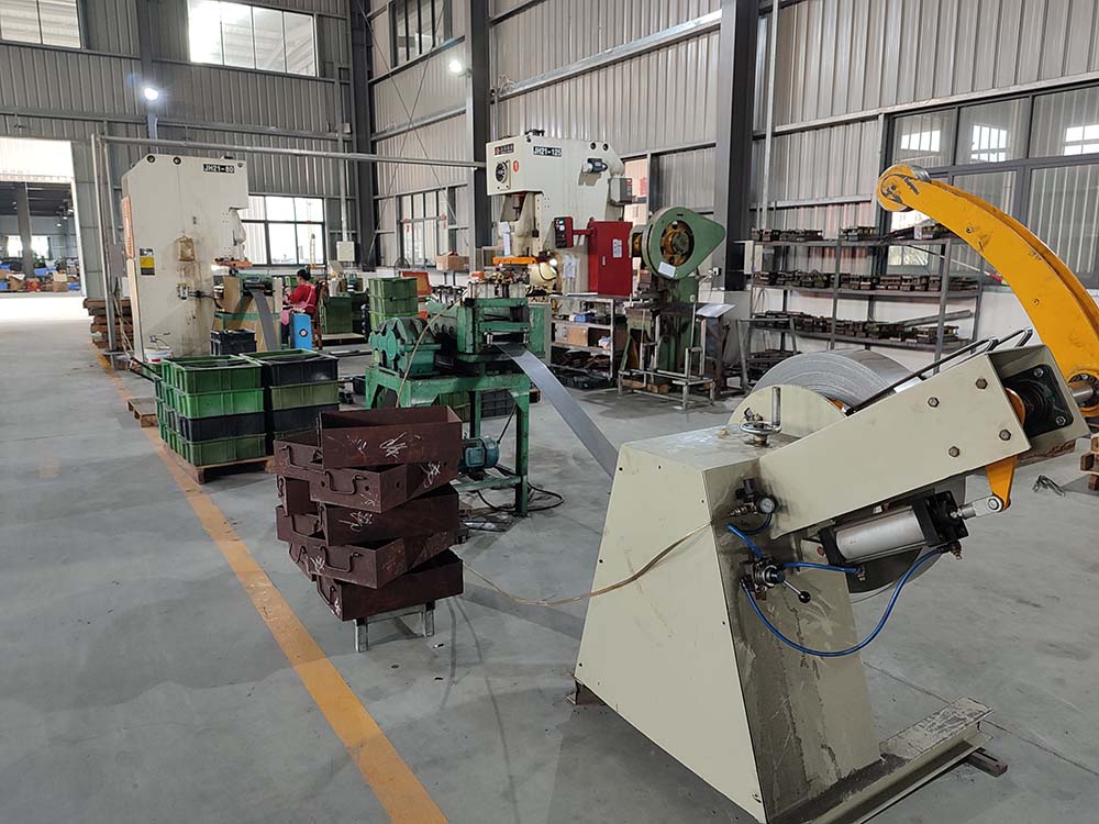 Cutting (Blade embryo)